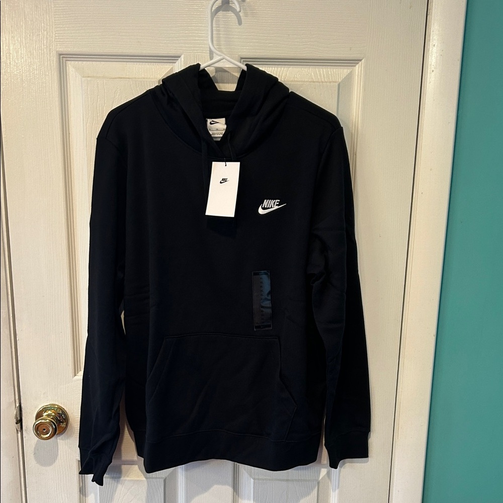 Nike Women’s Black Pullover Hoodie